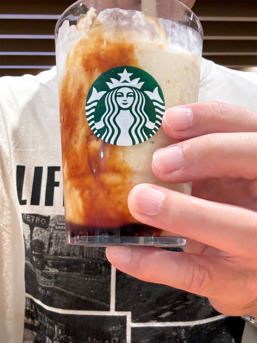 焼き芋香ばしカラメルフラペチーノ