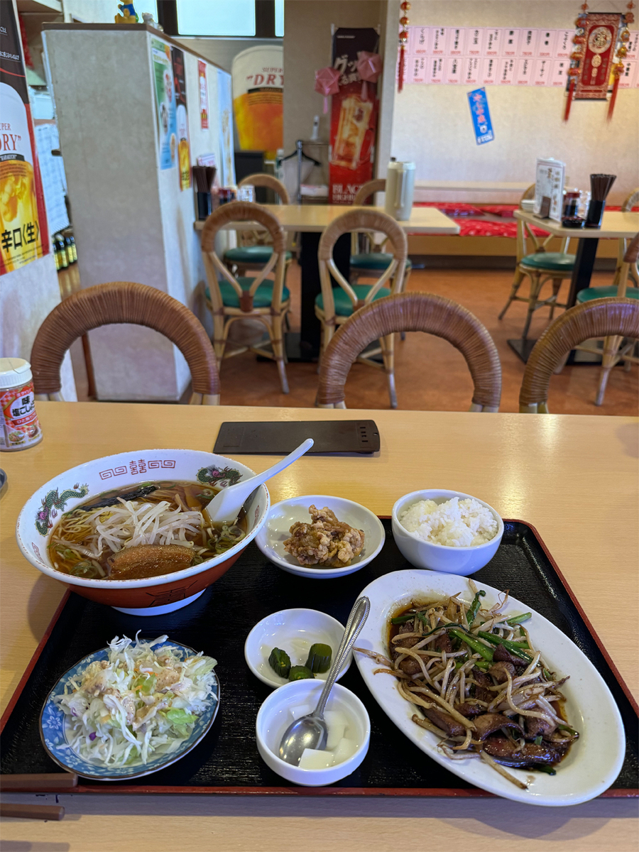 ニラレバー定食