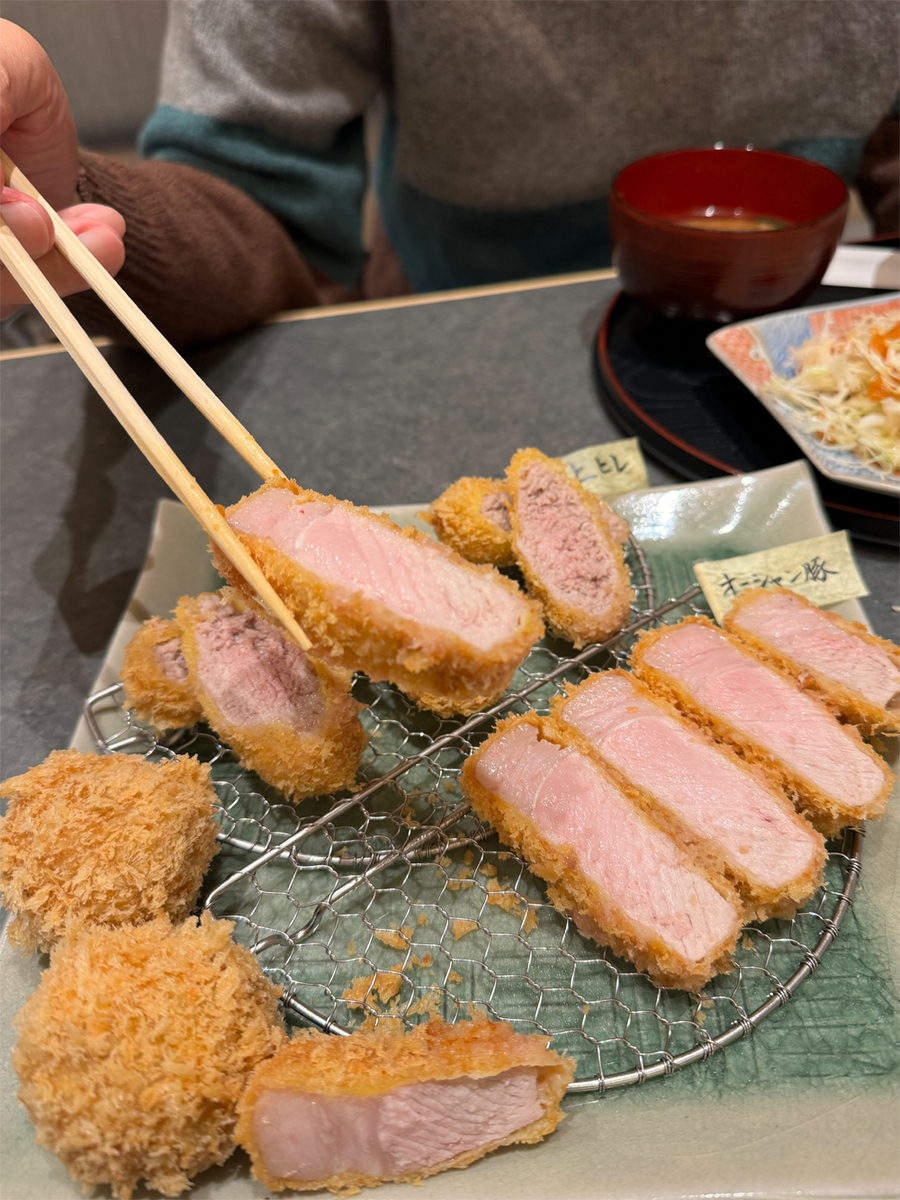 オーシャントンと上ヒレ ボーノポークぎふ