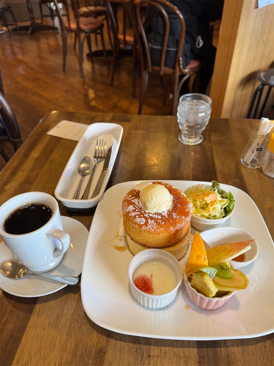 かまやきパンケーキと熱い珈琲