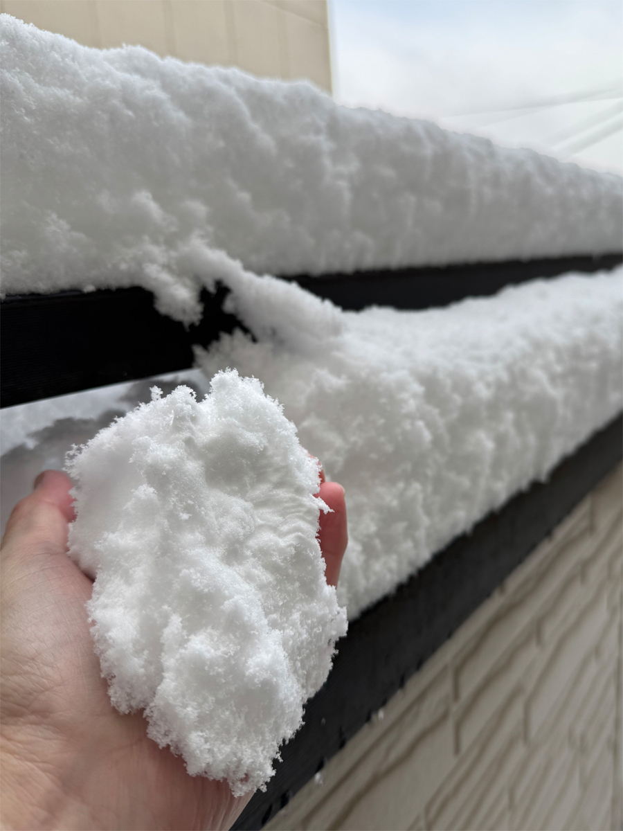 ベランダの雪