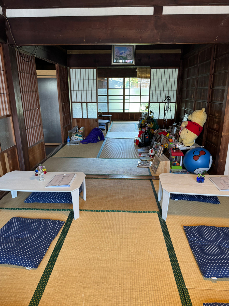 倉知金太郎饅頭本店の店内