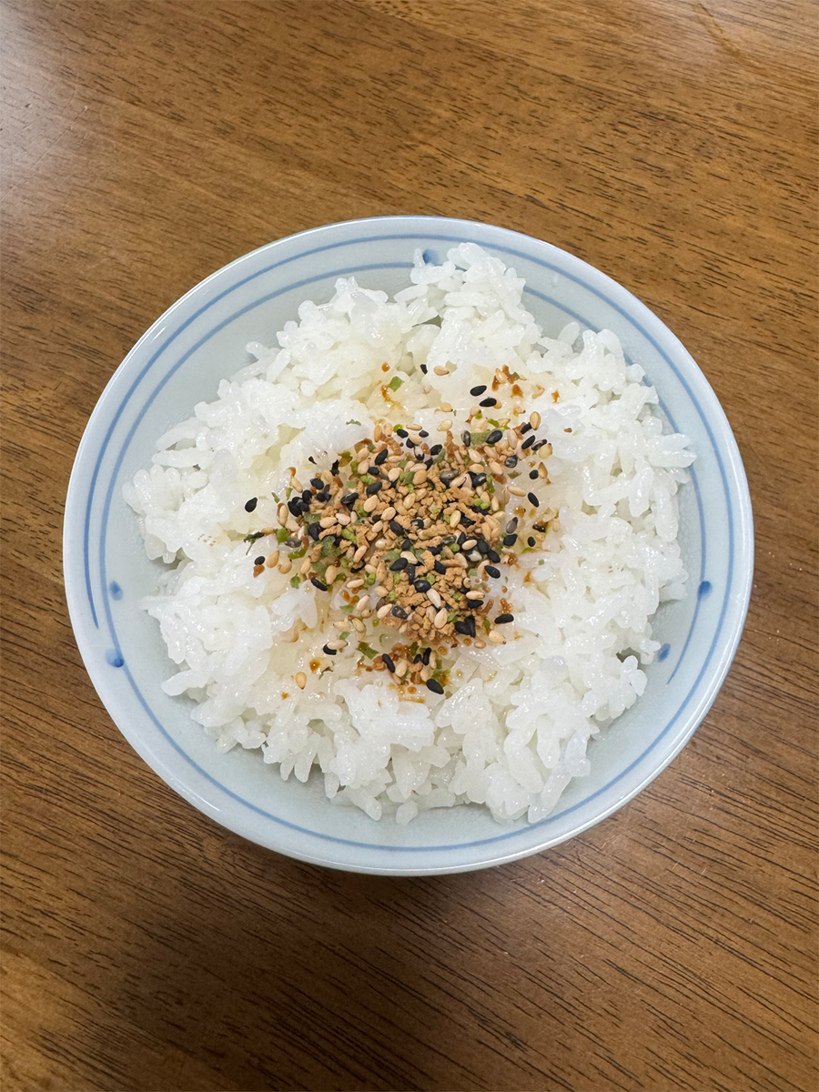 炊き立ての白いご飯