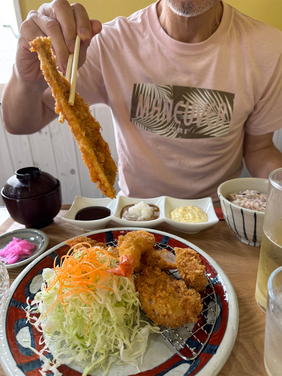 彩雲ミックスフライ定食