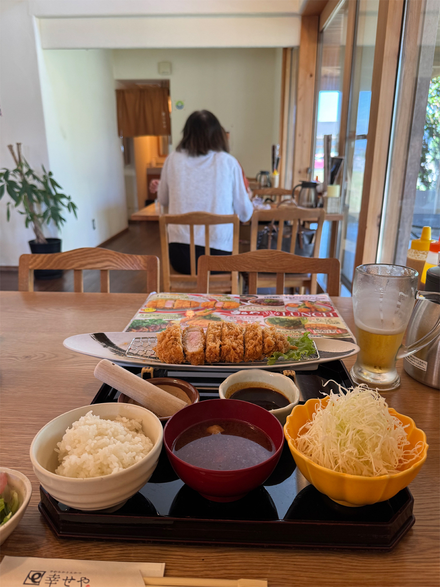 人気Ｎｏ.１の厚切りロースかつ