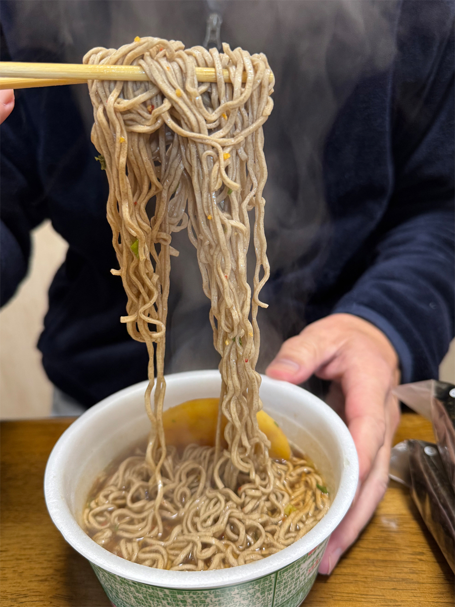 緑のたぬきとおにぎり