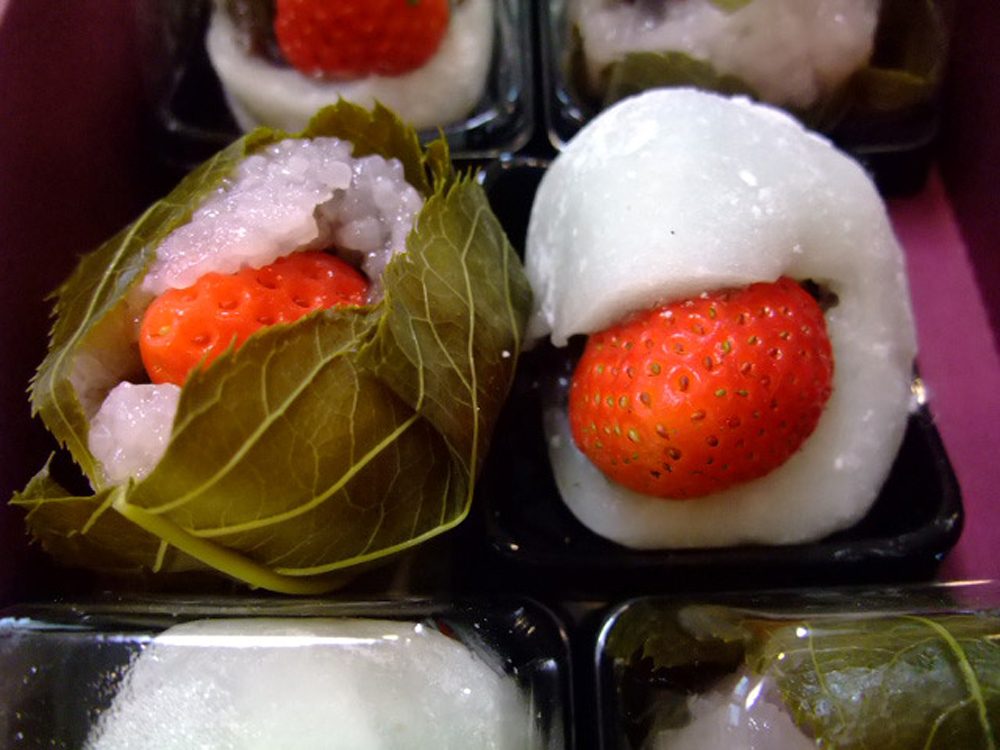 いちご桜餅といちご大福