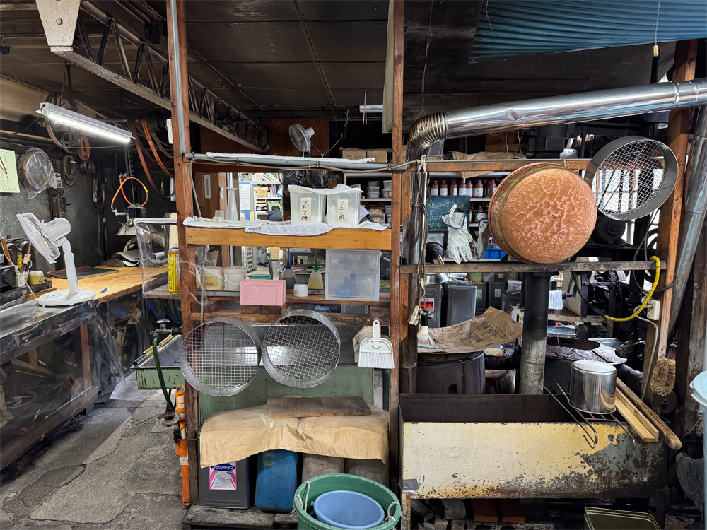 柴田飴本舗の作業場