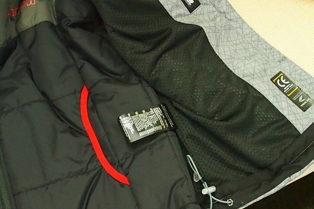 3シーズンバイクジャケット】RSタイチ「ソフトシェル オールシーズン