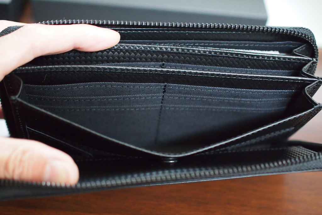 レビュー】クシタニの長財布（カーボン）を購入したのでご紹介します