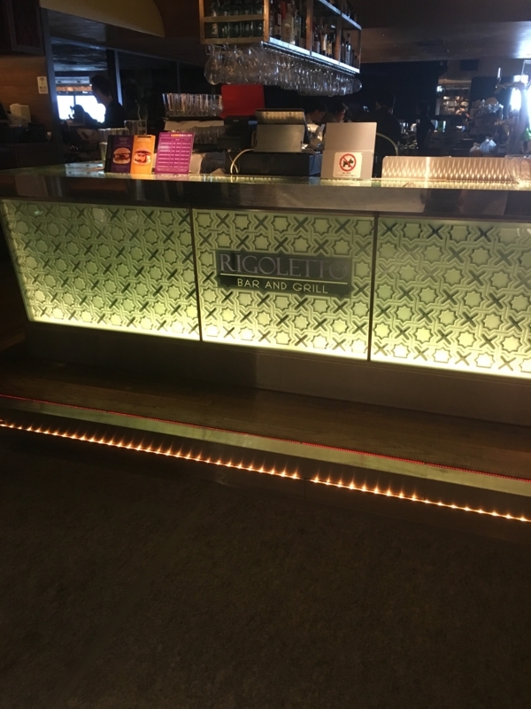 リゴレット　店構え