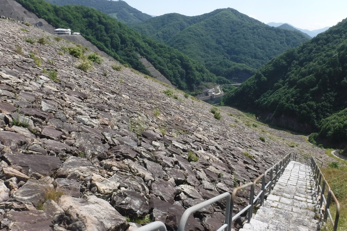 f:id:hirotaka72:20200816125459j:plain f:id:hirotaka72:20200816125459j:plain