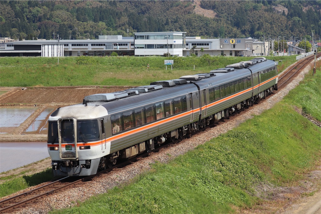 特急ひだ11号に乗車！ - 特急上高地回遊81号