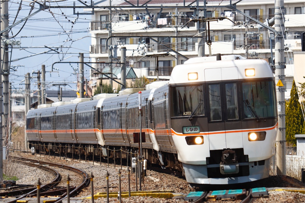 特急しなの12号 I編成(2+2+4)で運転 - 特急上高地回遊81号