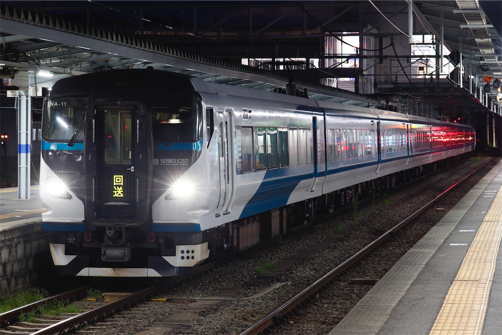 あずさ E257系2000番台 臨時あずさ - 特急上高地回遊81号