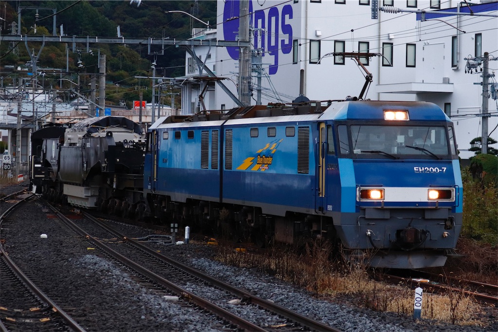 南松本行き特大貨物輸送(シキ801 B2C) - 特急上高地回遊81号