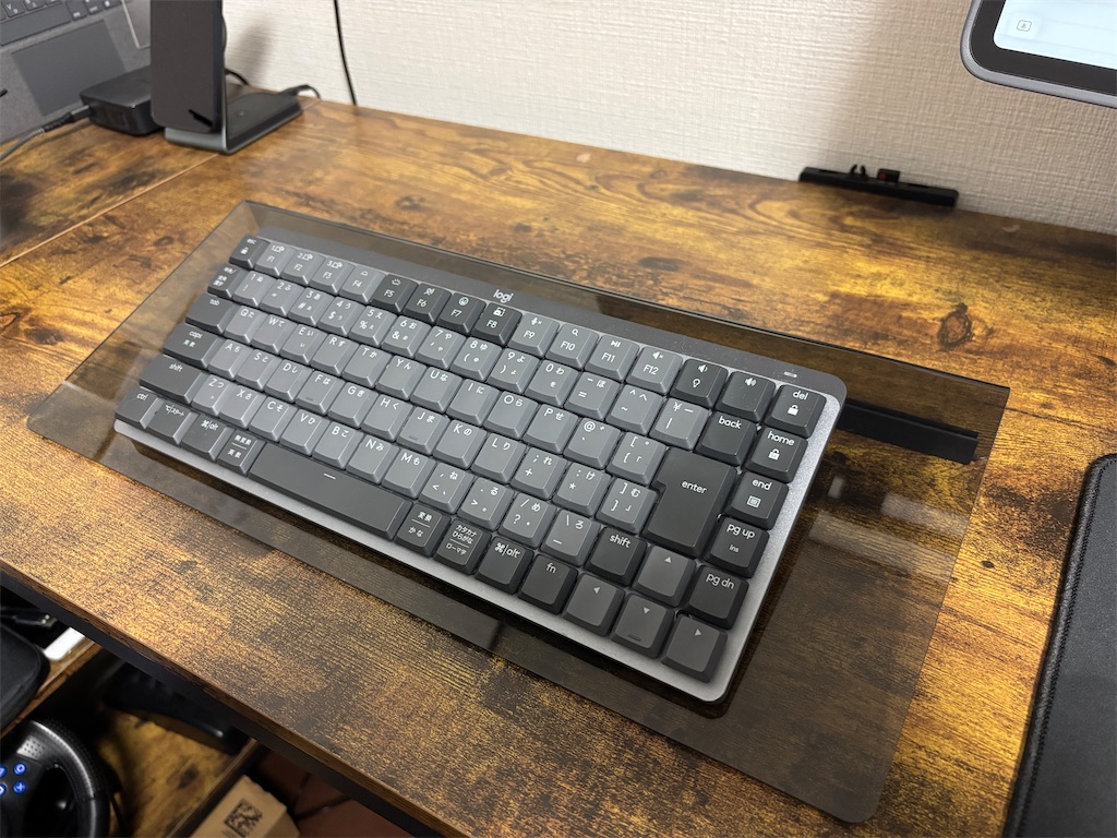 手首】キーボードスタンド活用のススメ【負担軽減】 - ひるガジェ