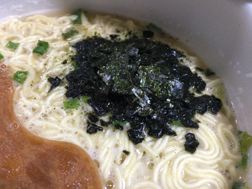 サンポー焼豚ラーメン　海苔盛り 出来上がり