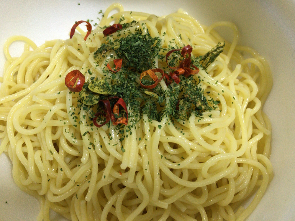 ペペロンチーノページ サッポロ一番 パスタデリ ペペロンチーノ スパゲッティ - さがの日々