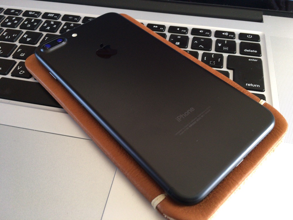 f:id:hishi07:20161015094105j:plain ありん iPhone7 Plus本革レザースリーブケース