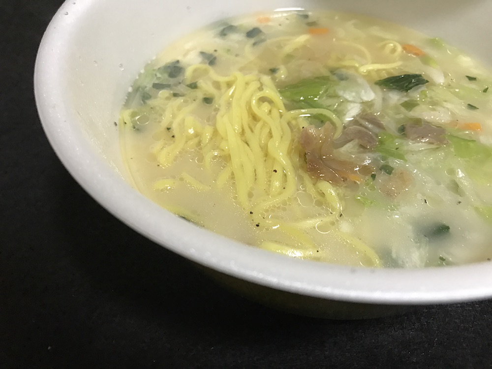 マルちゃん正麺カップ　こく野菜タンメン　出来上がり