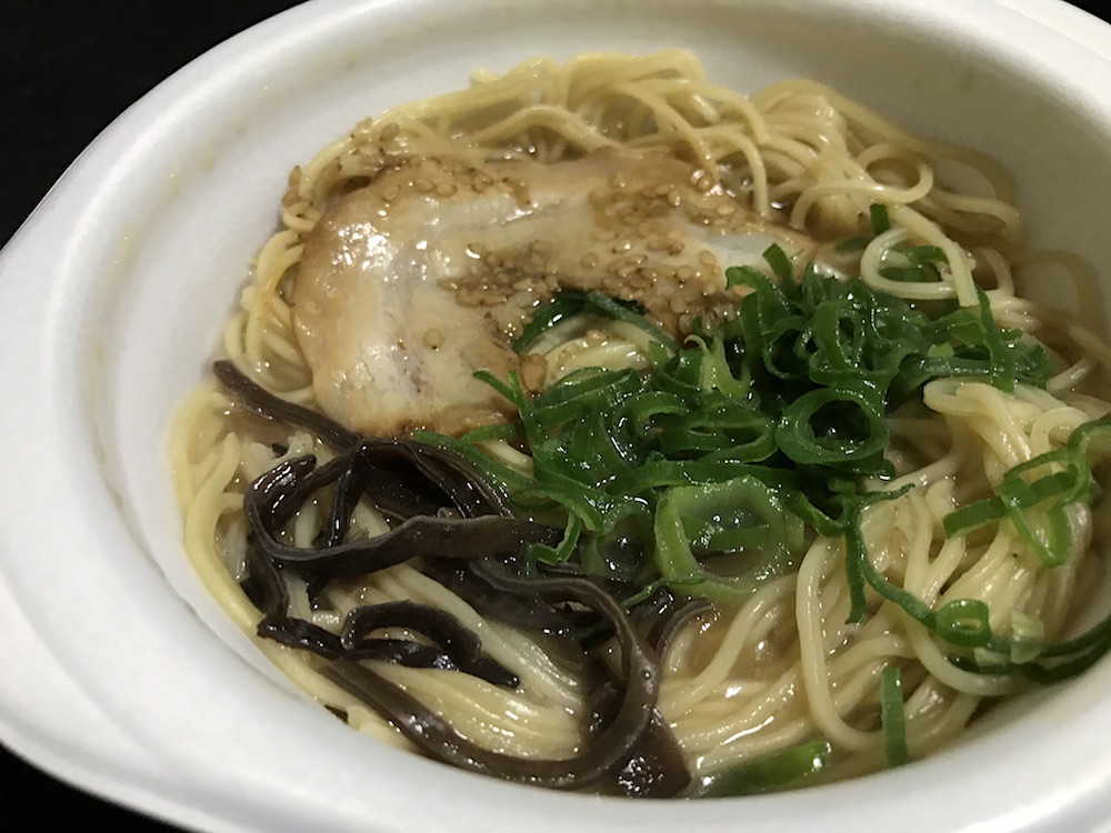 セブンイレブン ミニ博多とんこつラーメン - さがの日々