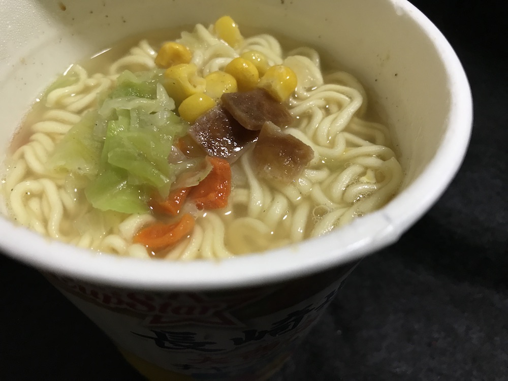 カップスター長崎県産大西海のチャーシューが入ったちゃんぽん 出来上がり