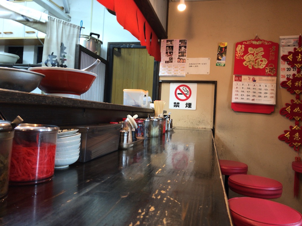 博多ラーメン のんぶー店内