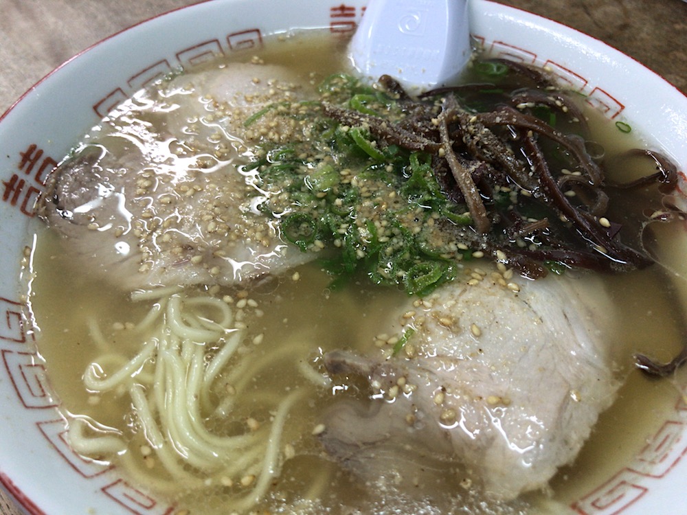 中華トン ラーメン 450円