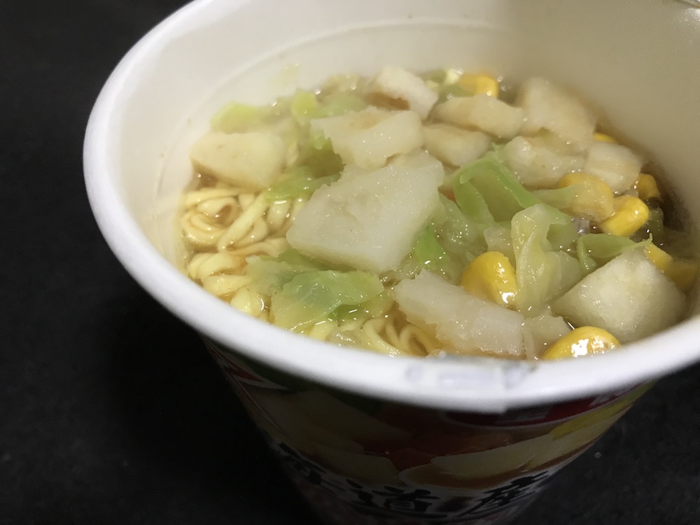 サッポロ一番×全農 カップスター 北海道産 じゃがいも使用 みそラーメン 北海道産じゃがいも
