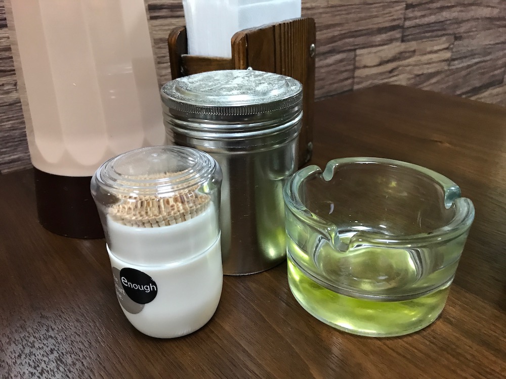 幸陽閣 リニューアル 机上