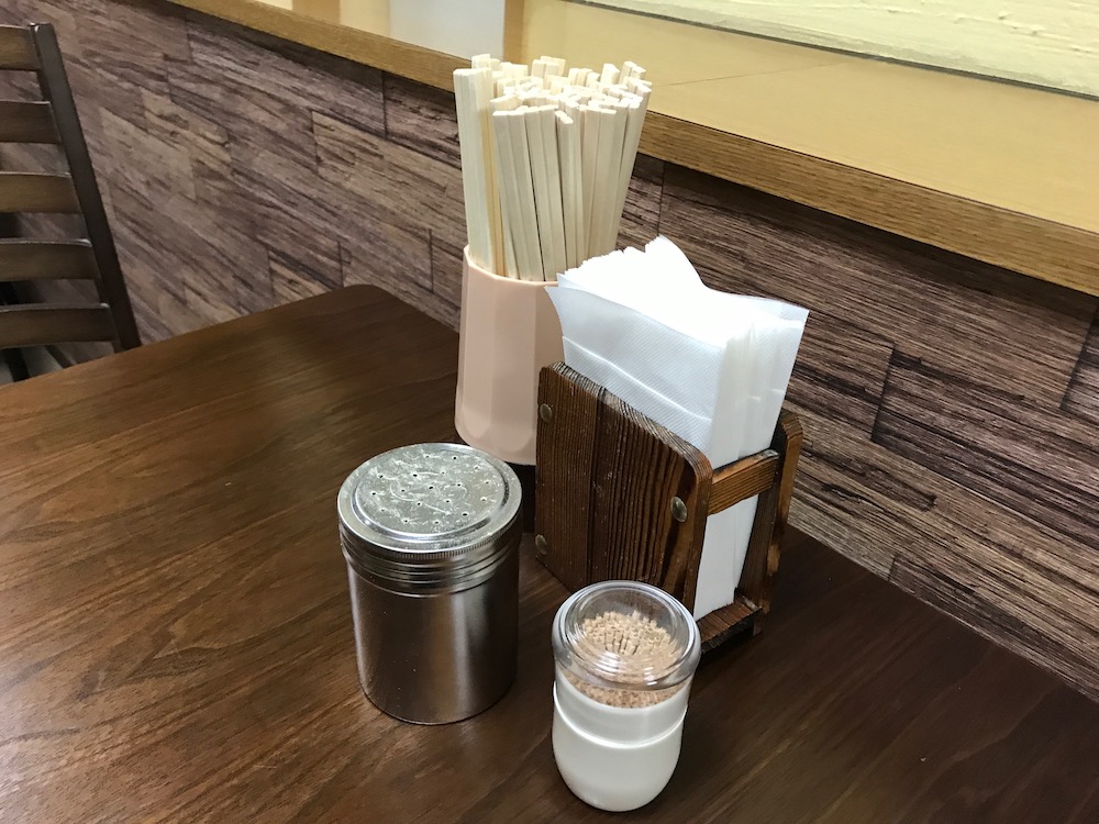 2019年幸陽閣　机上 灰皿なし