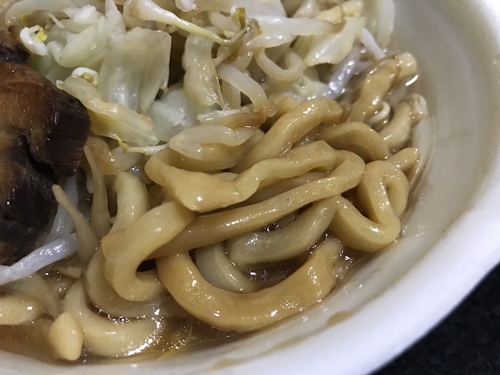 中華蕎麦 とみ田監修 豚ラーメン（豚骨醤油） 極太麺