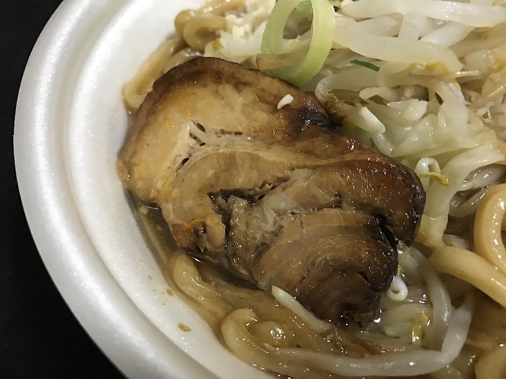 中華蕎麦 とみ田監修 豚ラーメン（豚骨醤油） チャーシュー