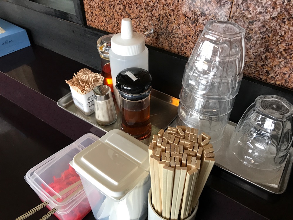 麺屋ぷいぷい　机上