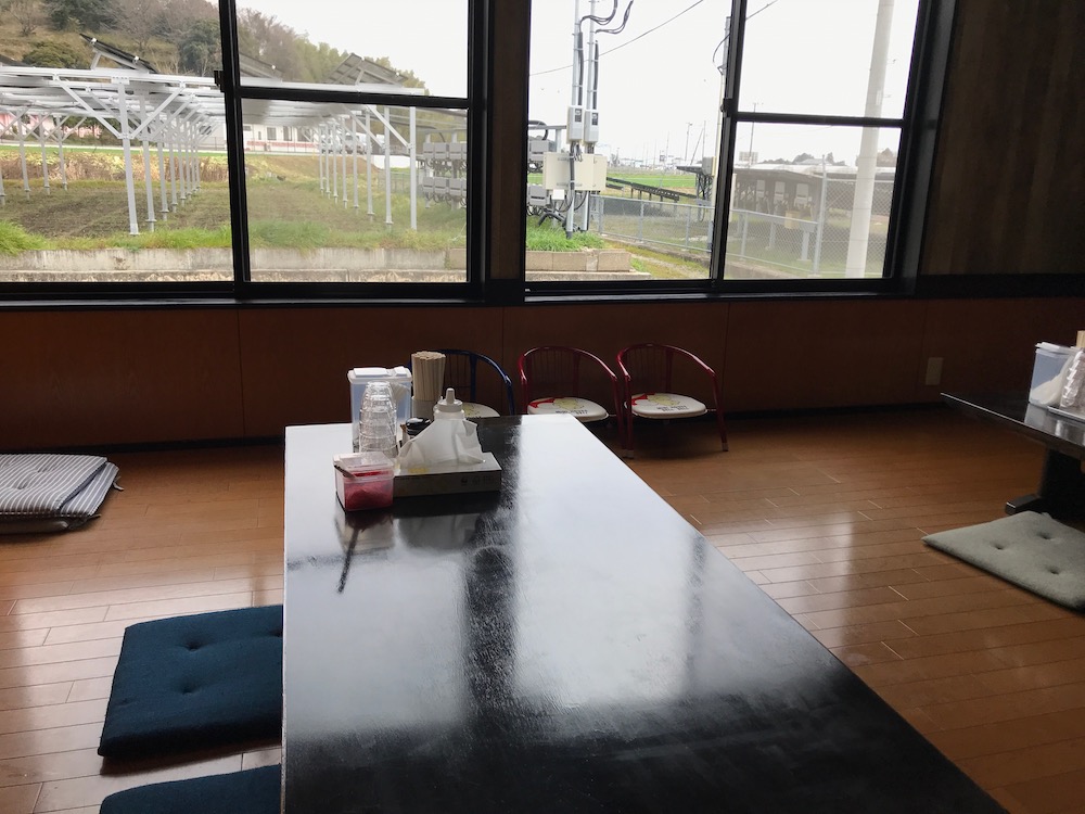 麺屋ぷいぷい　店内