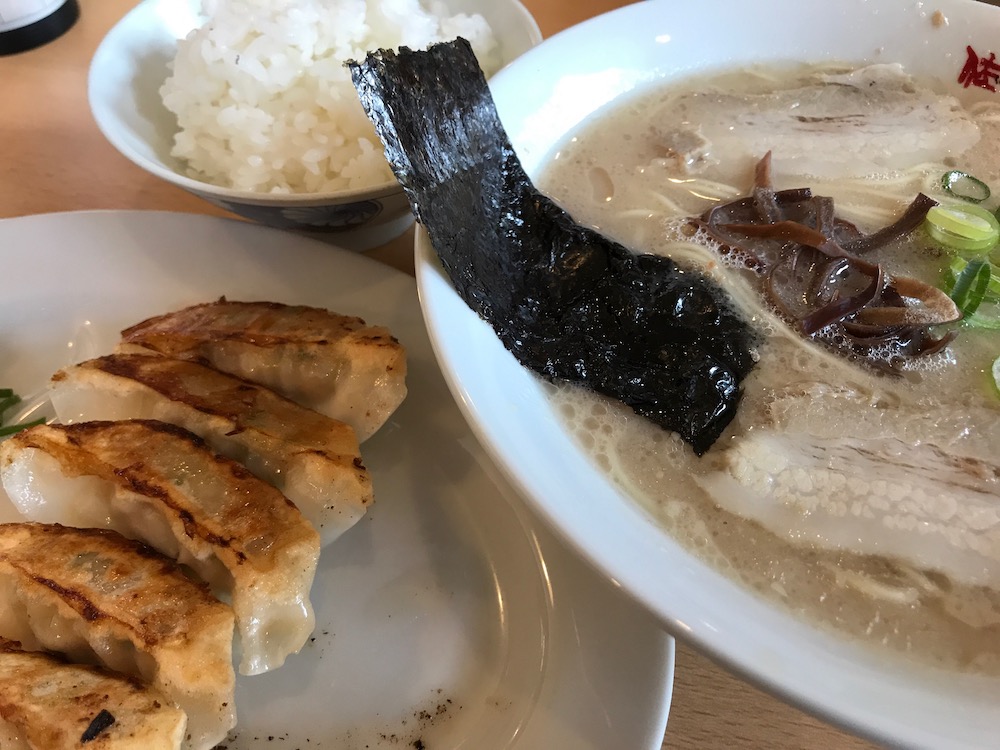 喰道楽大和バイパス店 ラーメン餃子セット