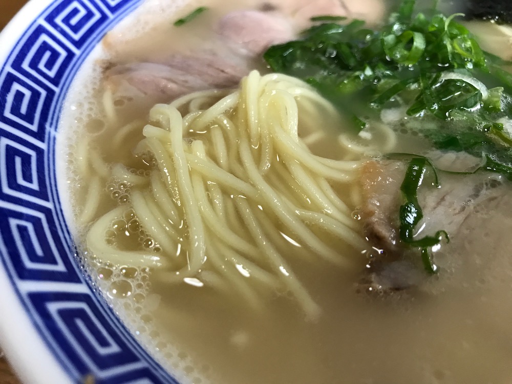 創作麺　無庵 らーめん　麺