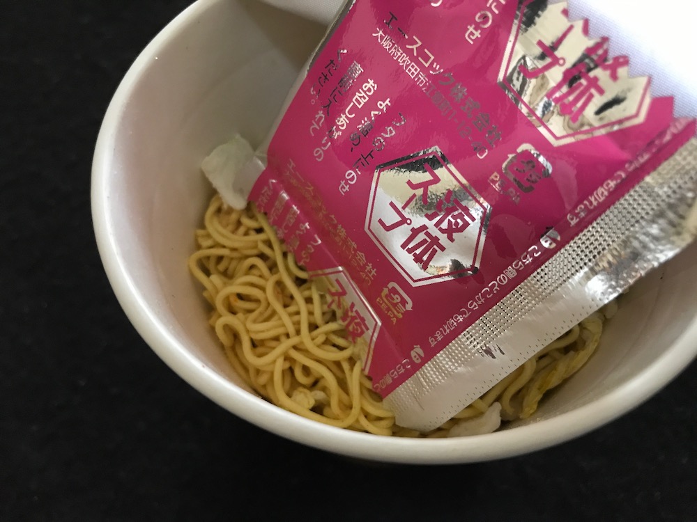 全国ラーメン店マップ　奈良編　天理スタミナラーメンしょうゆ味 中身