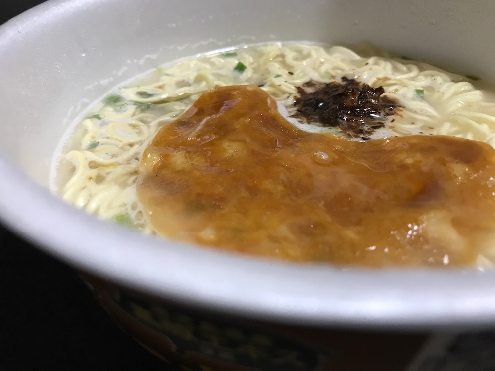 サンポー焼豚ラーメン鹿児島黒豚とんこつ　出来上がり