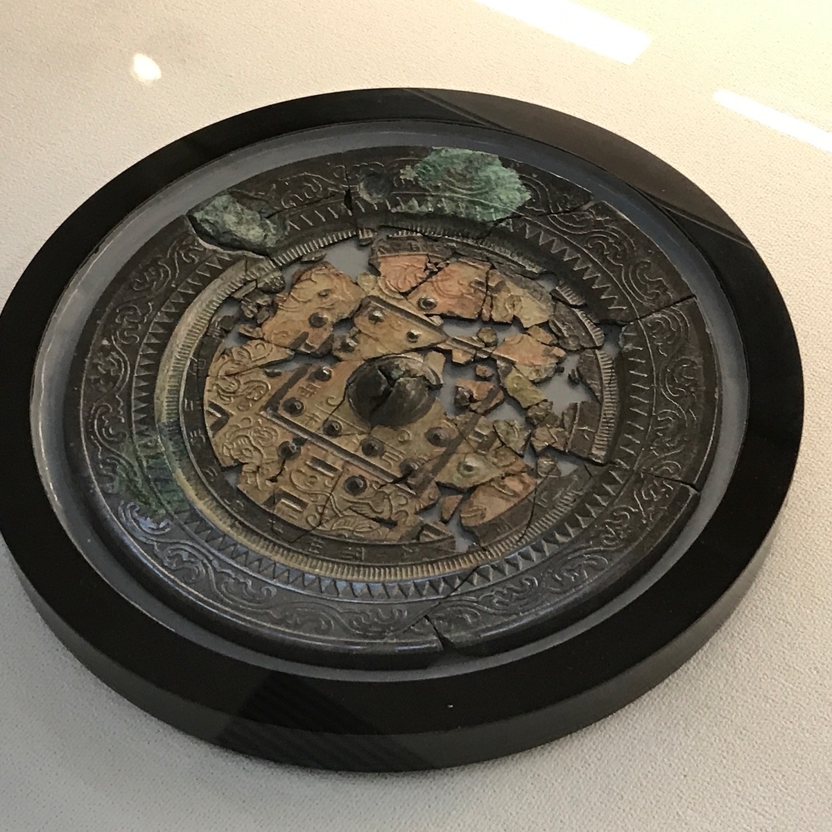 平原王墓　方格規矩鏡6号鏡