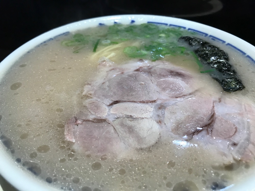 中洲川端きりん　豚骨ラーメン