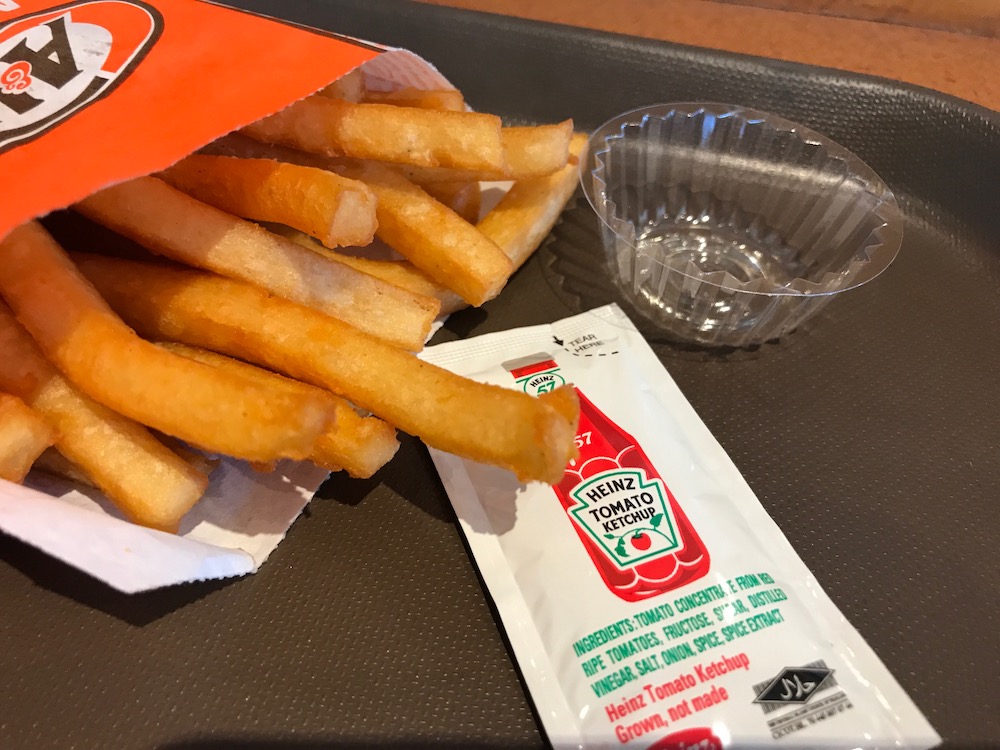 A &W 那覇空港店 スーパーフライ
