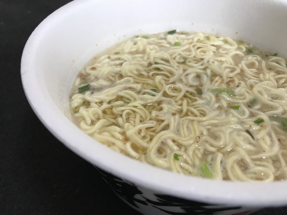 味よか隊　とんこつラーメン博多　出来上がり