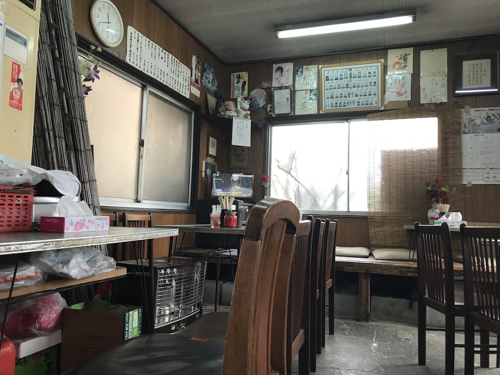 来々軒　店内