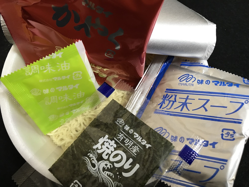 マルタイ博多長浜ラーメン　中身