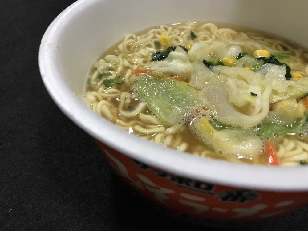 サッポロ一番みそラーメンどんぶり 加賀味噌使用ねぎみそ風 出来上がり