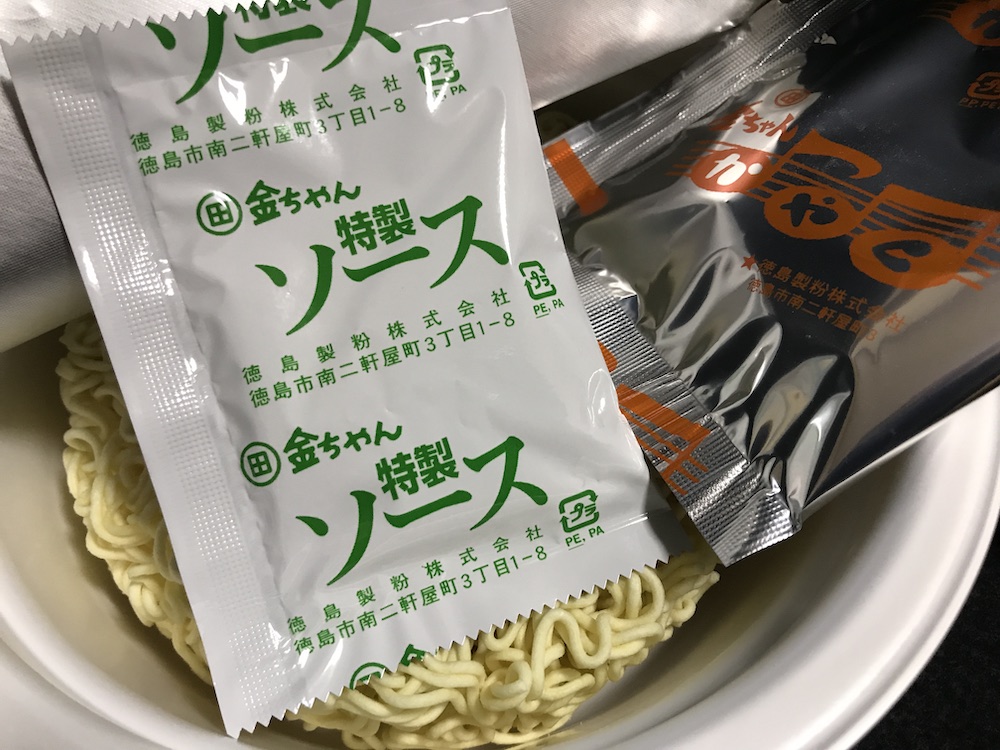 金ちゃんいか焼そば 中身