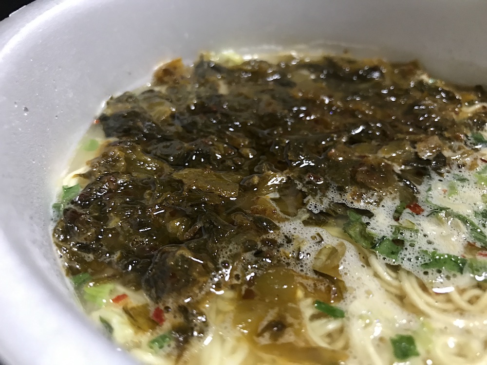 サンポー激辛高菜豚骨ラーメン　激辛高菜
