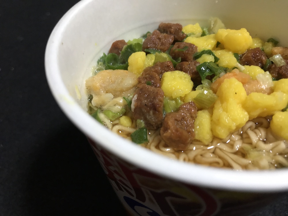 新カップスター醤油　出来上がり